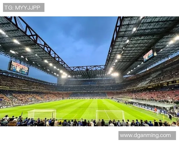 足球巨星传奇：从球场到人生的非凡之路